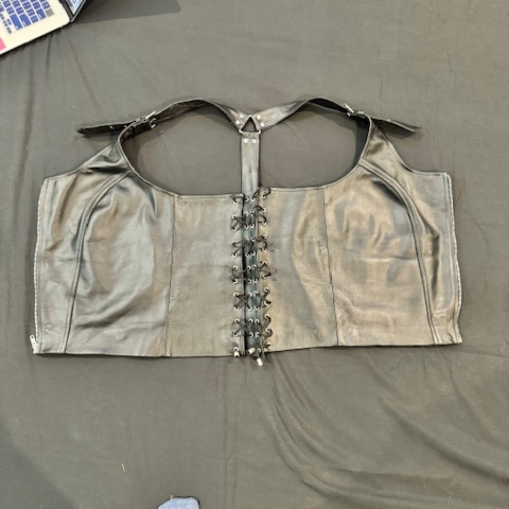 Men's Leather Vest/Corset Fetishwear Size Medium​​​​​​​​ - Picture 7 of 8